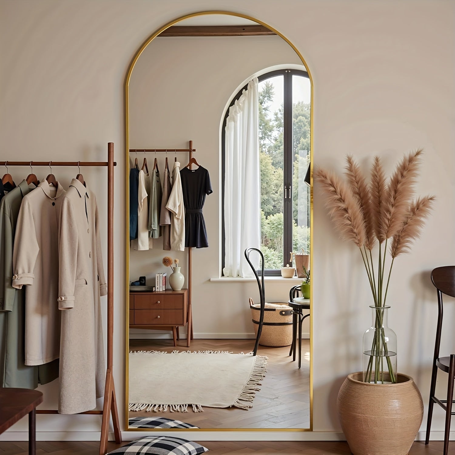 Espelho de Corpo Inteiro Arqueado com Altura Ajustável em Metal